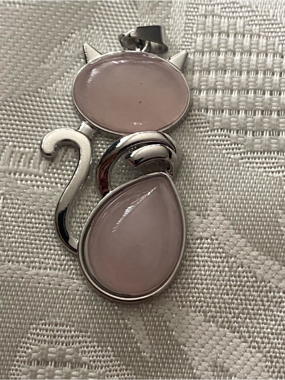 Cat Necklace Pendant Pink Quartz Stone & Silver Tone 2”H x .75”W With Chain New